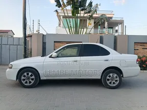 Nissan Sunny 2001 White