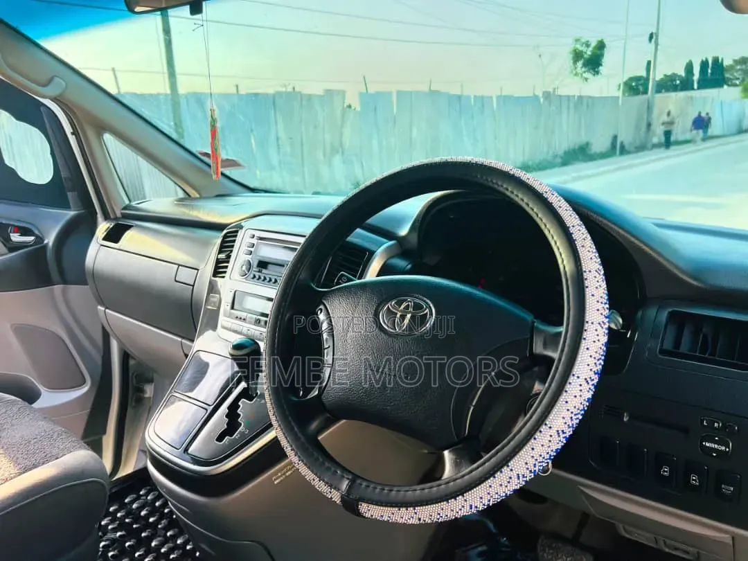 Toyota Alphard 2005 White