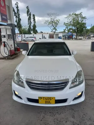 Toyota Crown 2009 Pearl