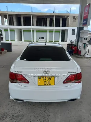 Toyota Crown 2009 Pearl