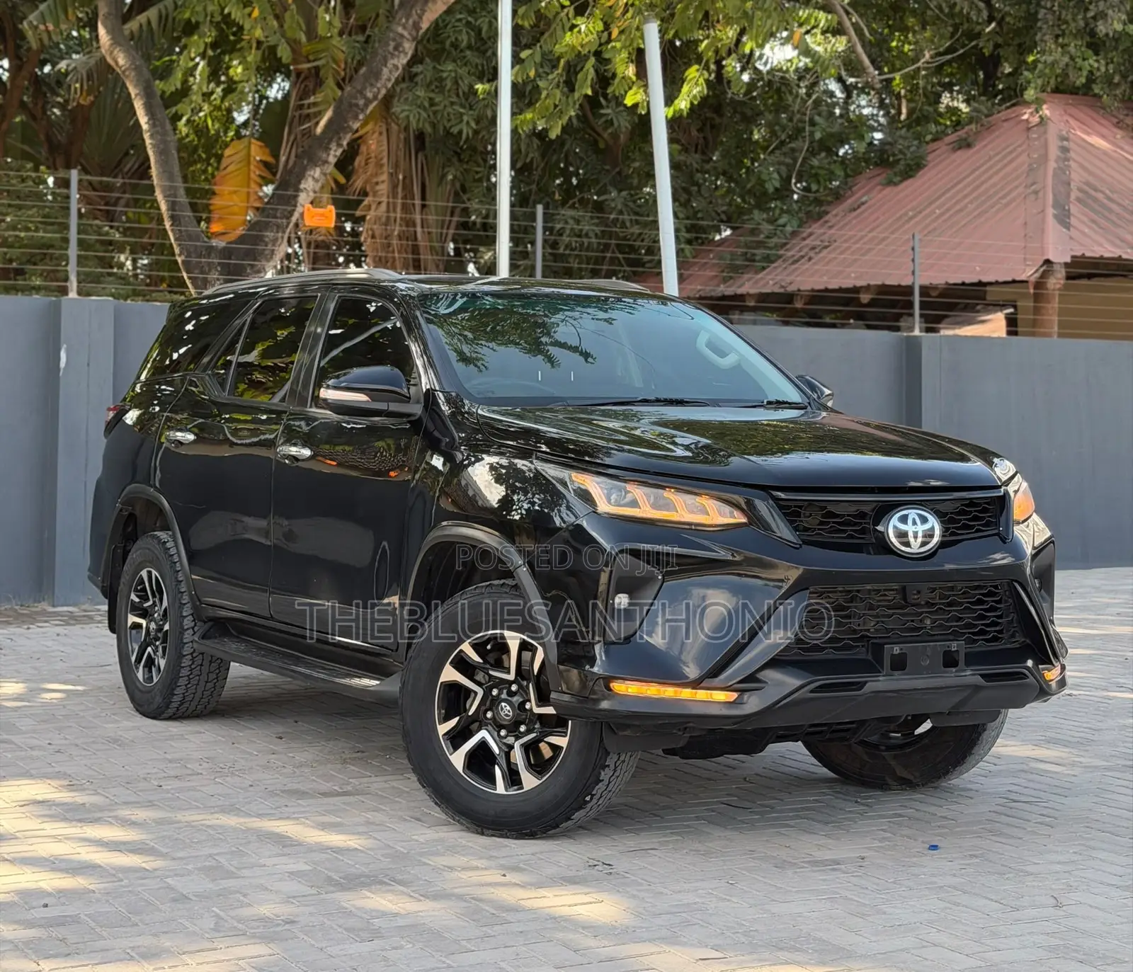 Toyota Fortuner 2018 Black