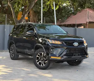 Toyota Fortuner 2018 Black
