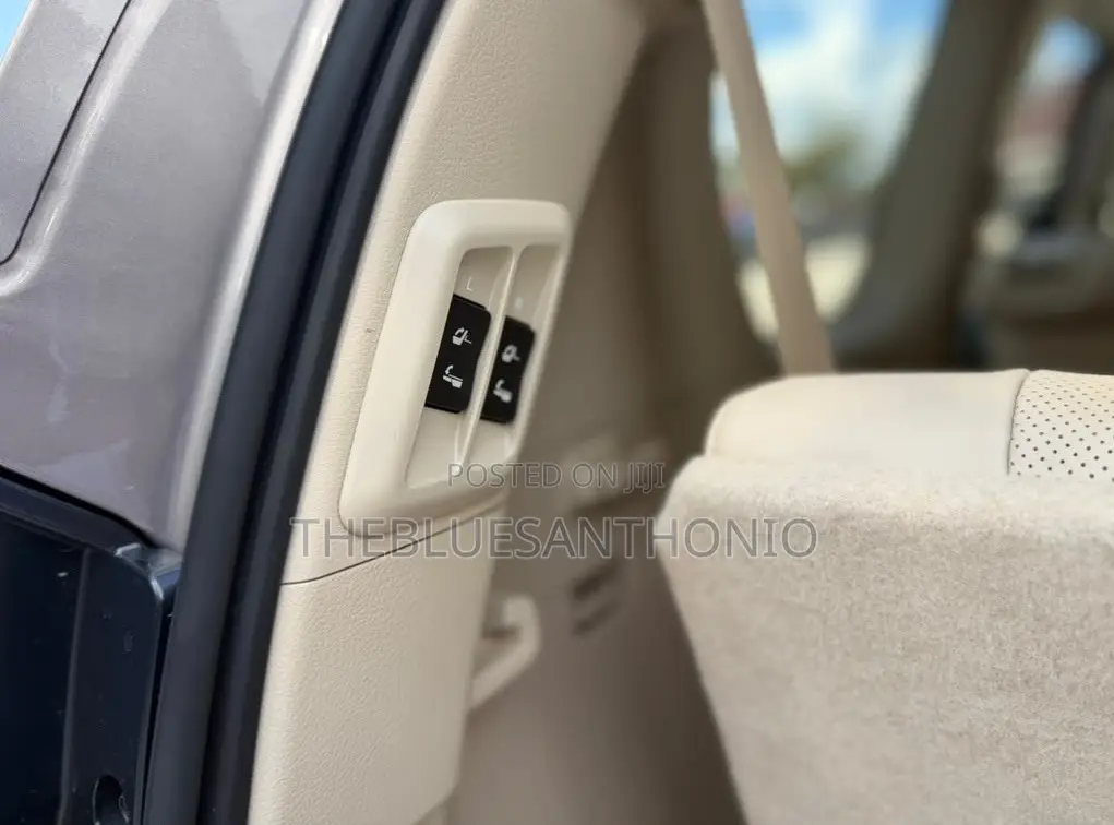 Toyota Land Cruiser Prado 2023 Brown
