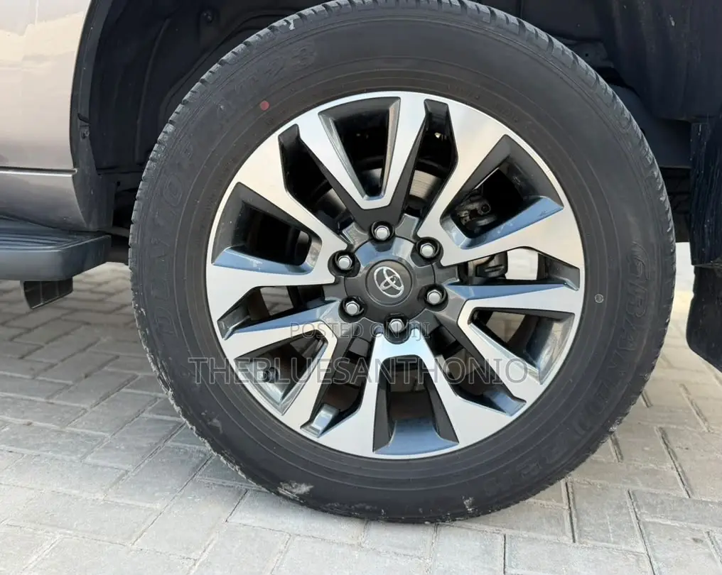 Toyota Land Cruiser Prado 2023 Brown