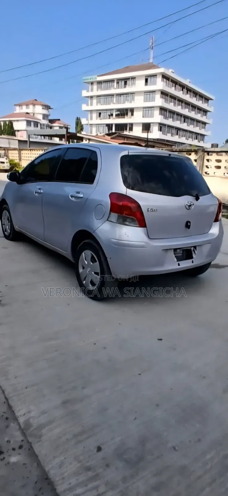 Toyota Vitz 2007 Silver
