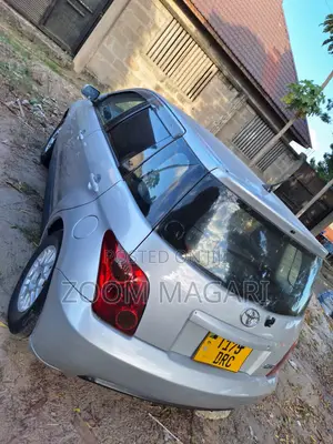 Toyota IST 2007 Silver