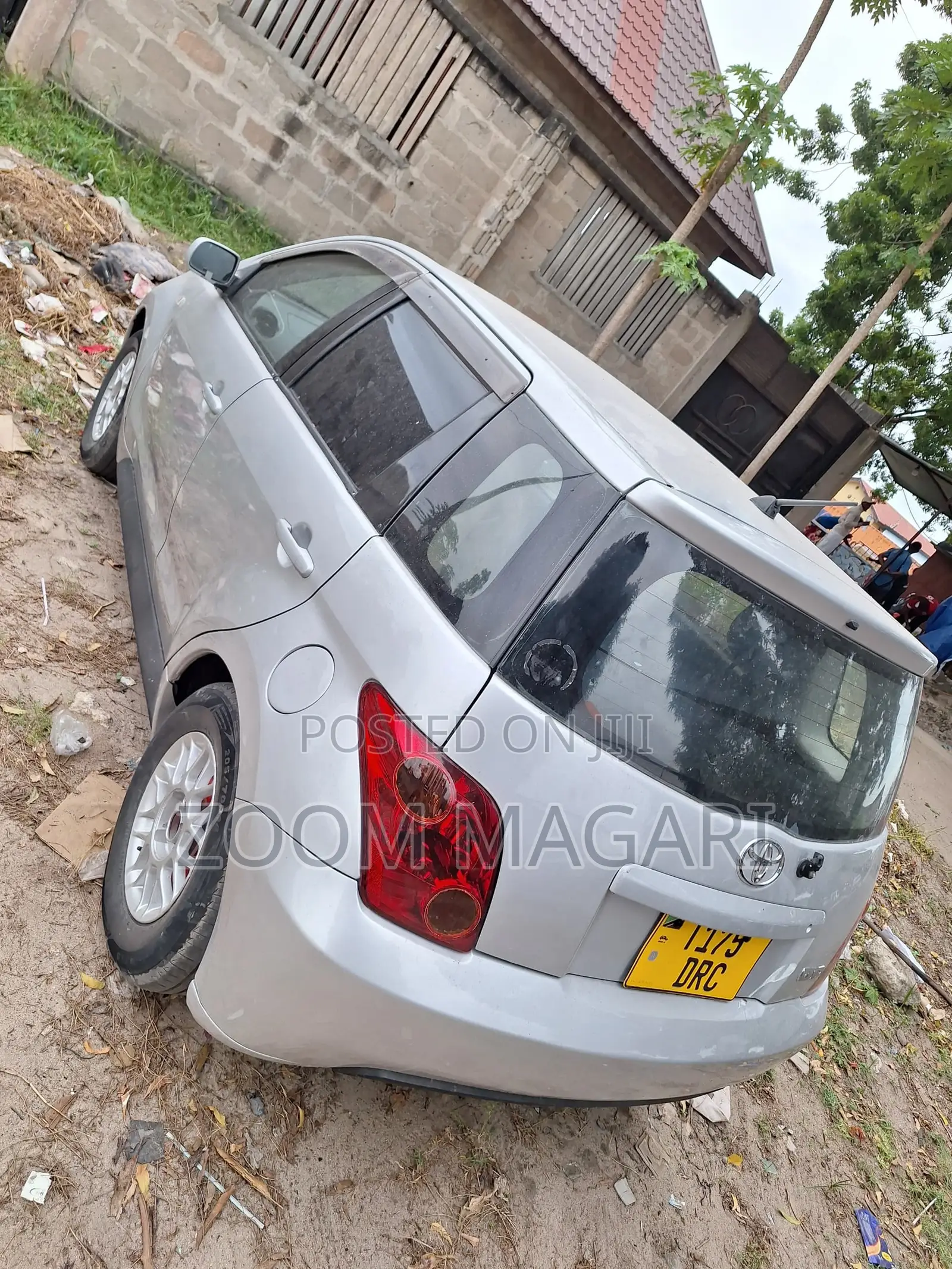 Toyota IST 2007 Silver