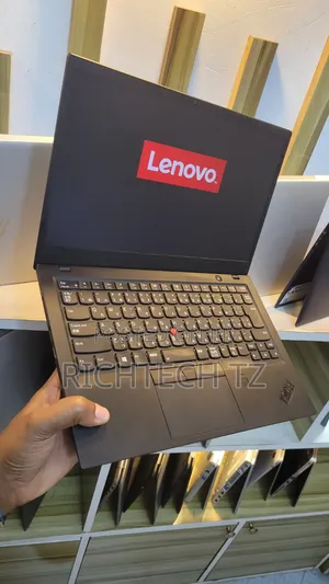 Laptop Lenovo ThinkPad X1 Carbon Gen11 8GB Intel Core i5 SSD 256GB