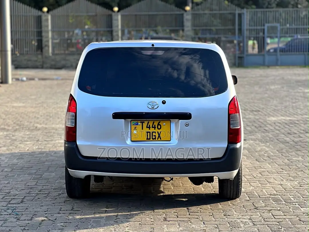 Toyota Probox 2003 Silver