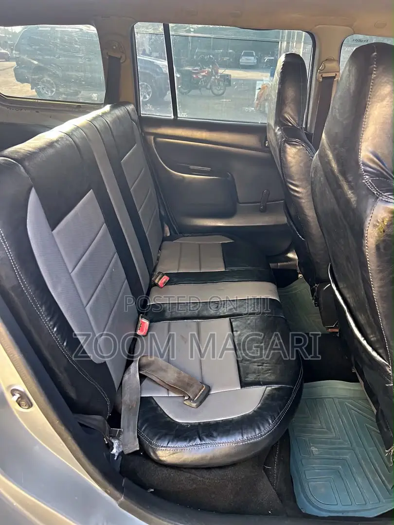 Toyota Probox 2003 Silver