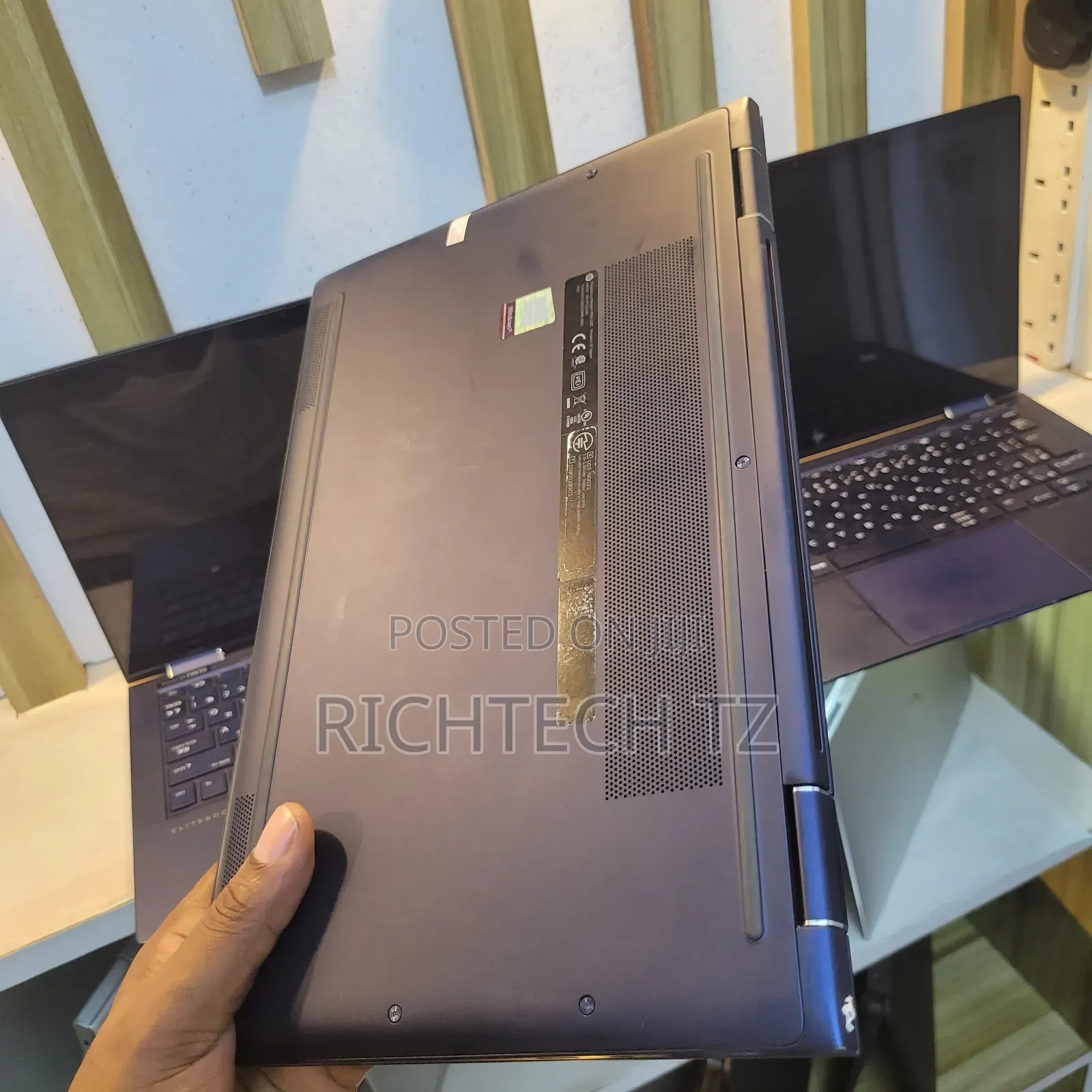 Laptop HP Dragonfly G3 8GB Intel Core i5 SSD 256GB