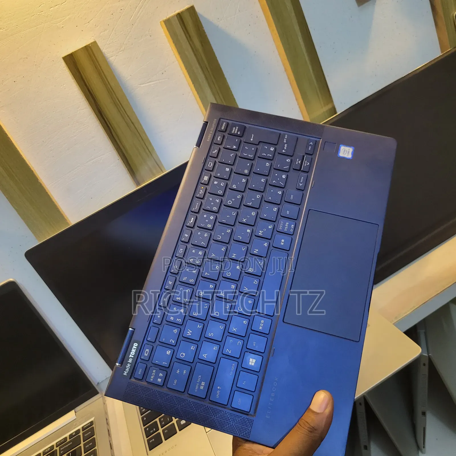 Laptop HP Dragonfly G3 8GB Intel Core i5 SSD 256GB