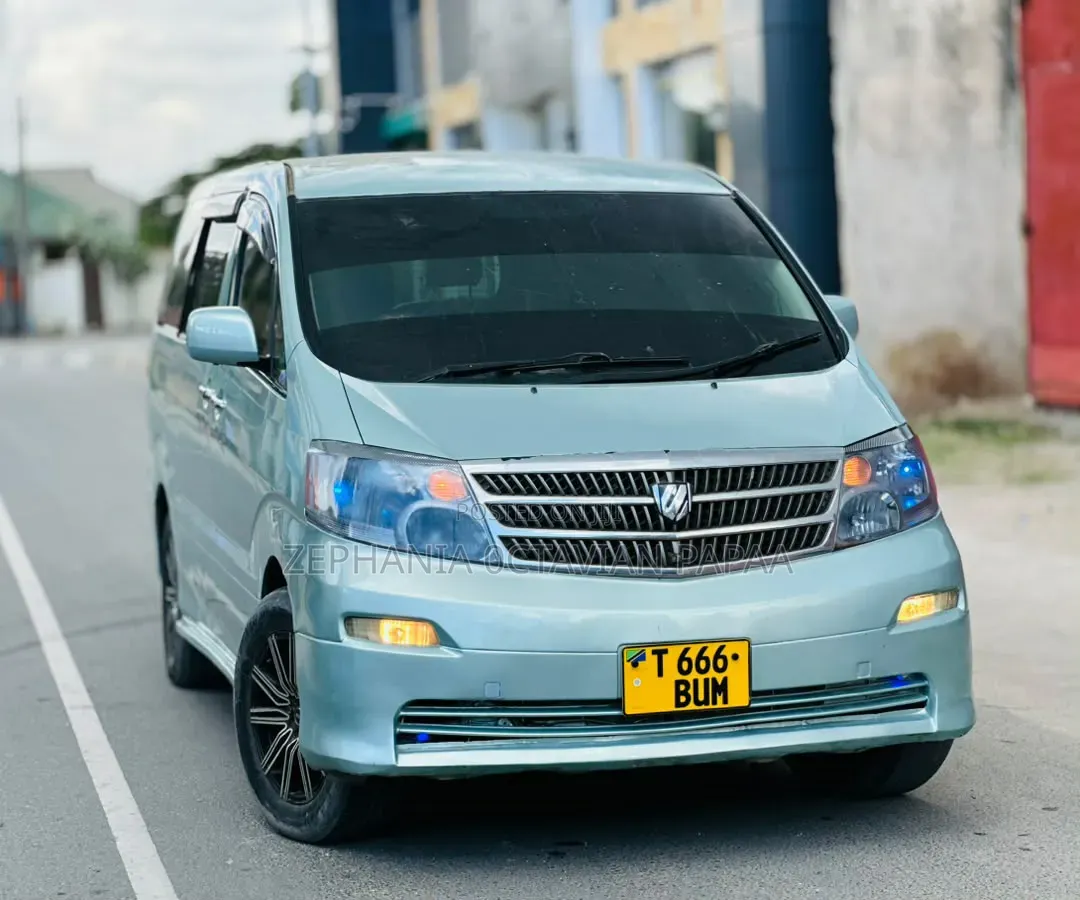 Toyota Alphard 2004 Silver