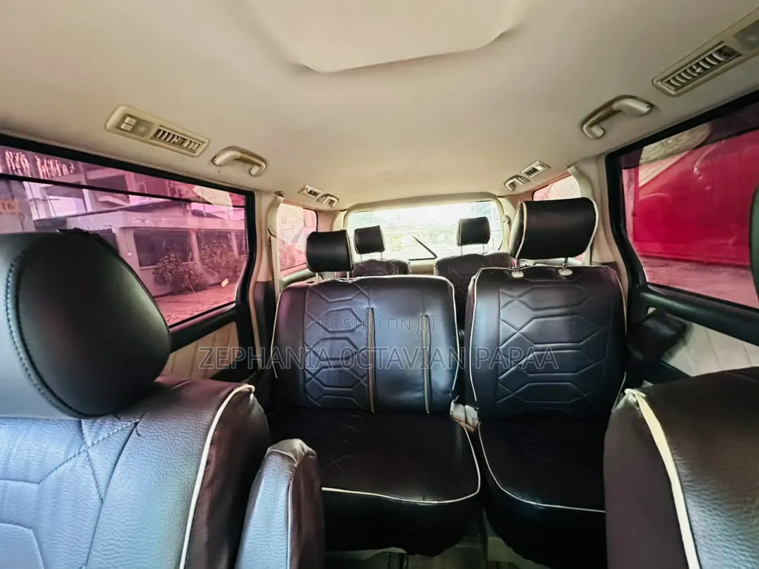 Toyota Alphard 2004 Silver