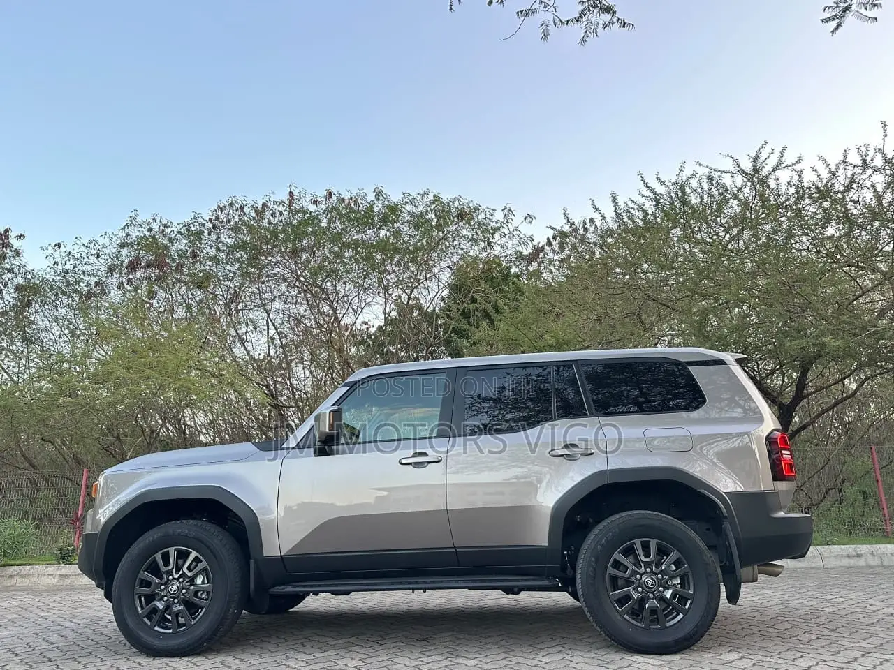 Toyota Land Cruiser Prado 2024 Gray