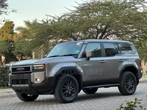 Toyota Land Cruiser Prado 2024 Gray