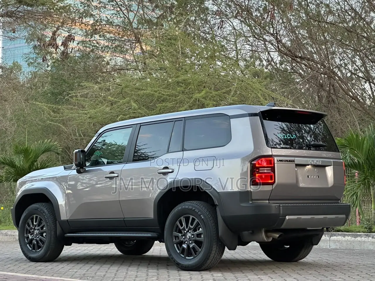 Toyota Land Cruiser Prado 2024 Gray