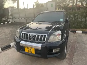 Toyota Land Cruiser Prado 2005 Black