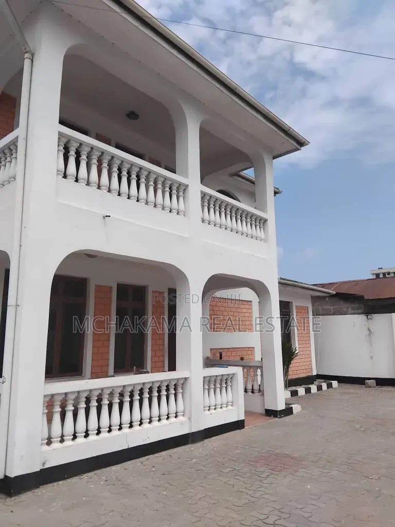 3bdrm Block of Flats in Mchakama Real Estate, Magomeni for sale