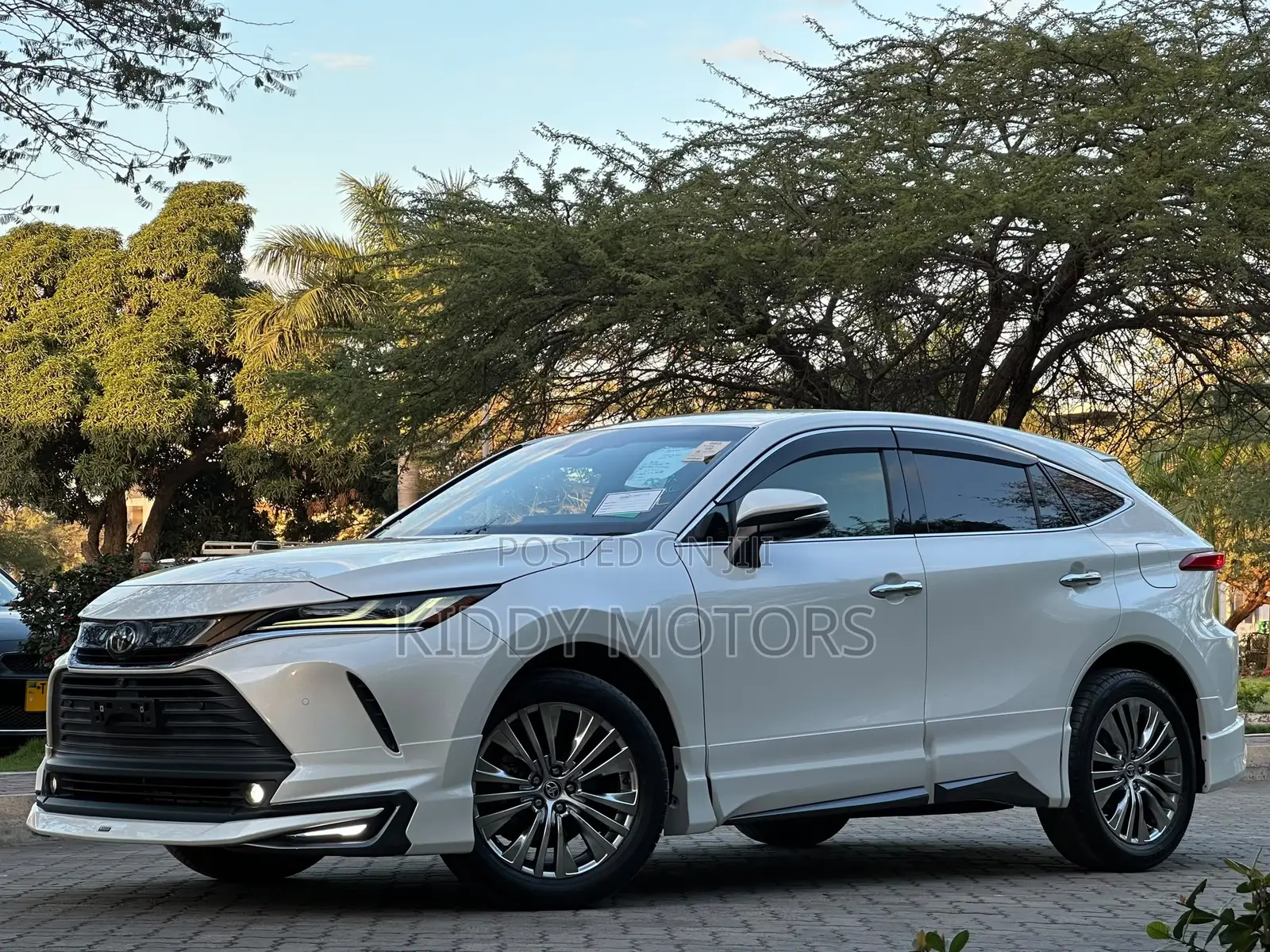 Toyota Harrier 2020 Pearl