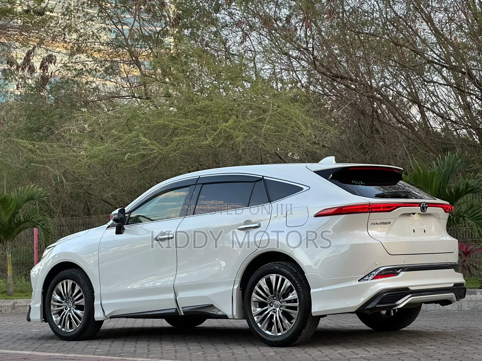 Toyota Harrier 2020 Pearl