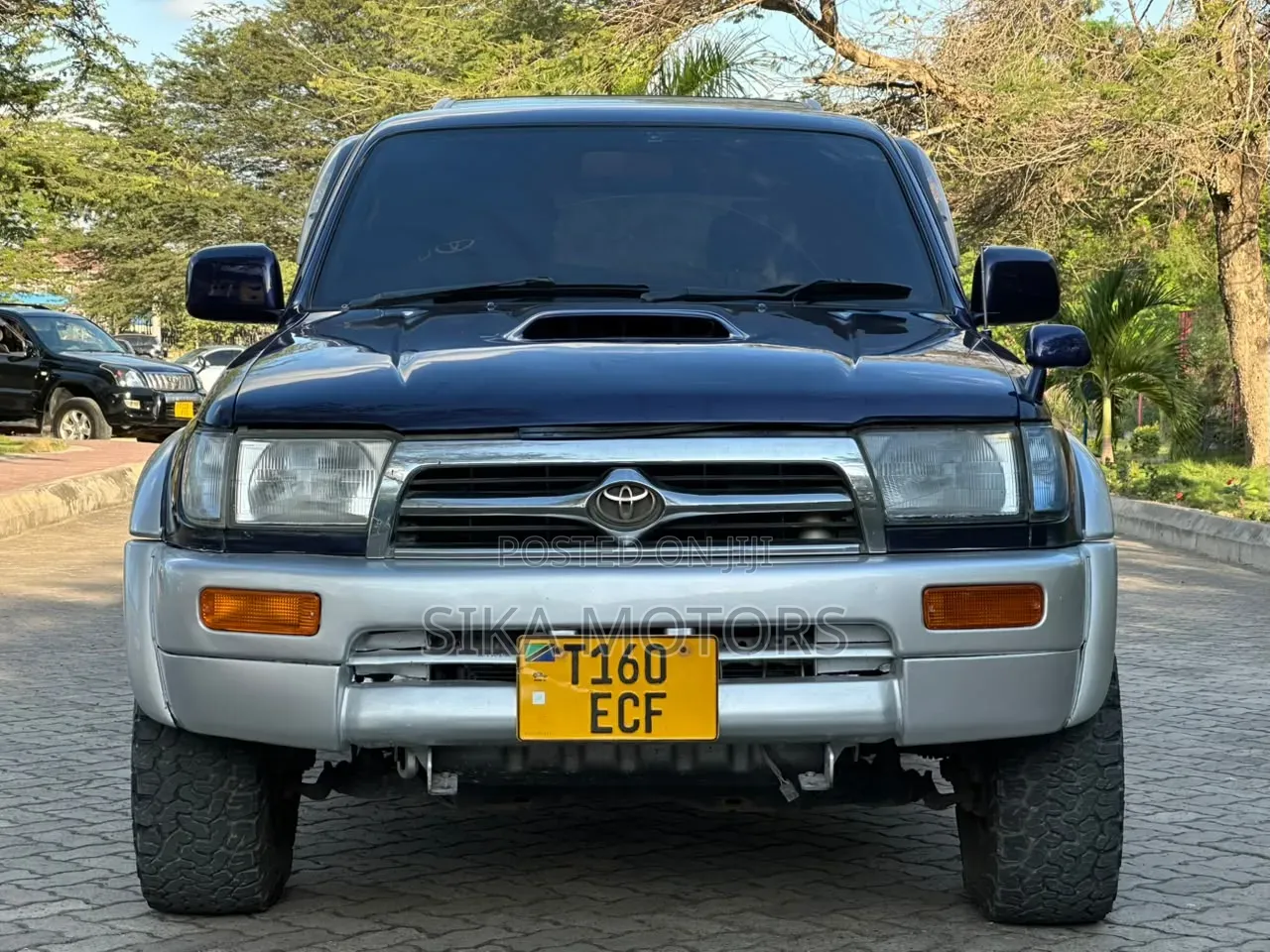 Toyota Hilux Surf 2000 Blue