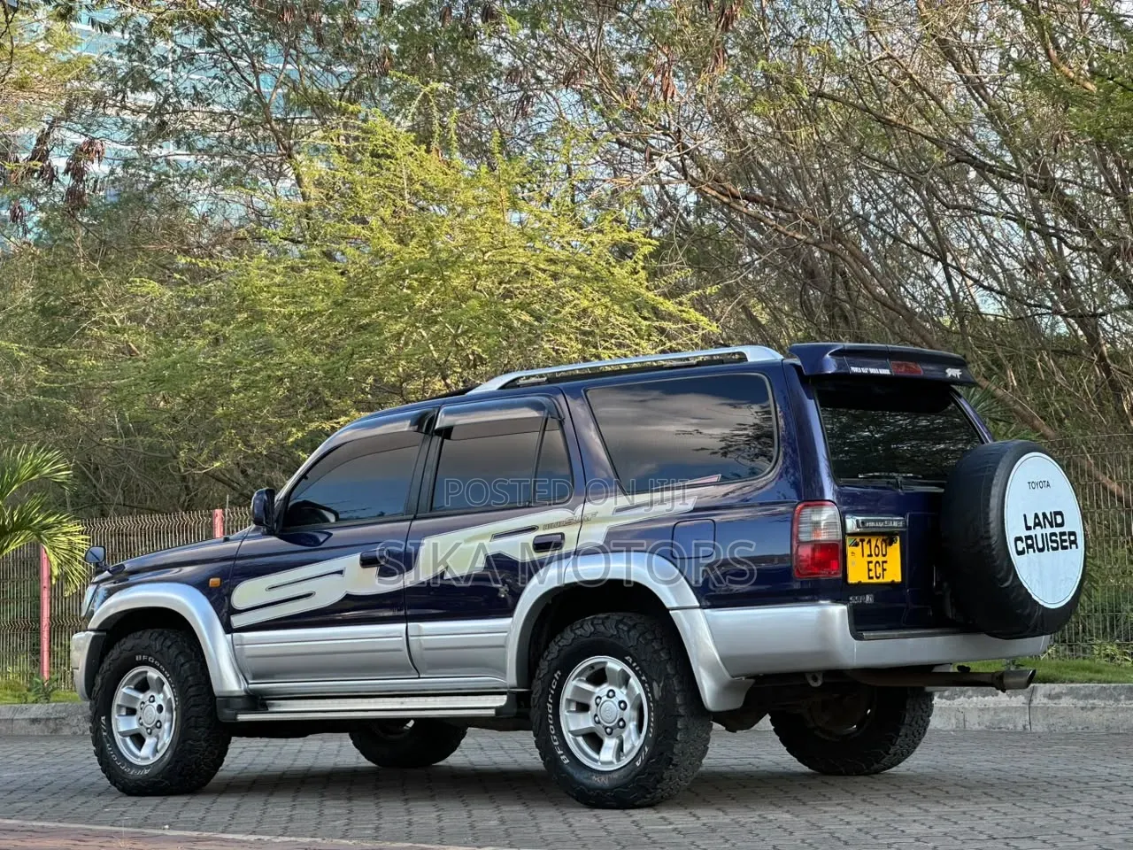 Toyota Hilux Surf 2000 Blue