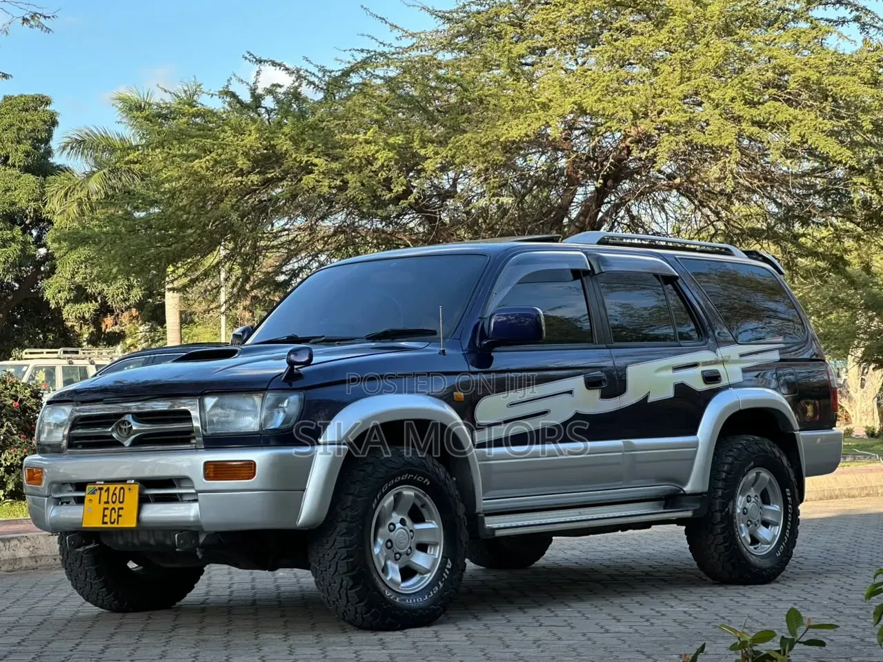 Toyota Hilux Surf 2000 Blue