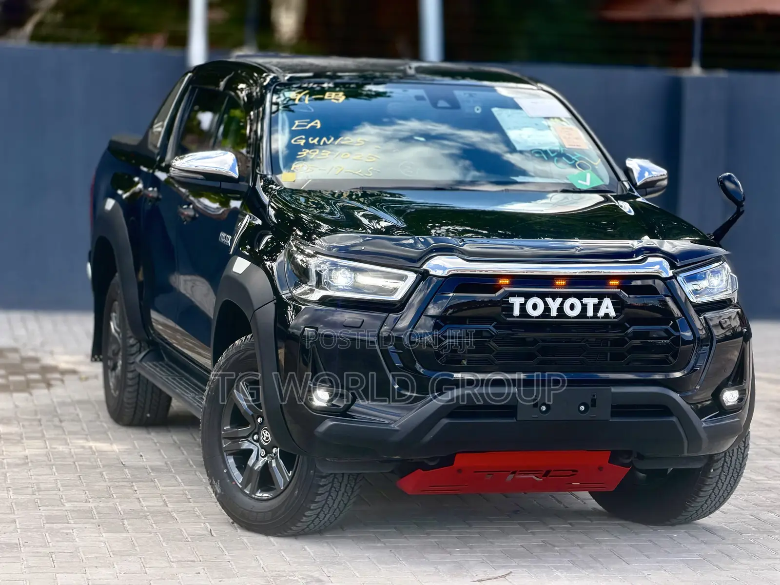 Toyota Hilux Revo Double Cab Deisel 2.4 AWD 2021 Black