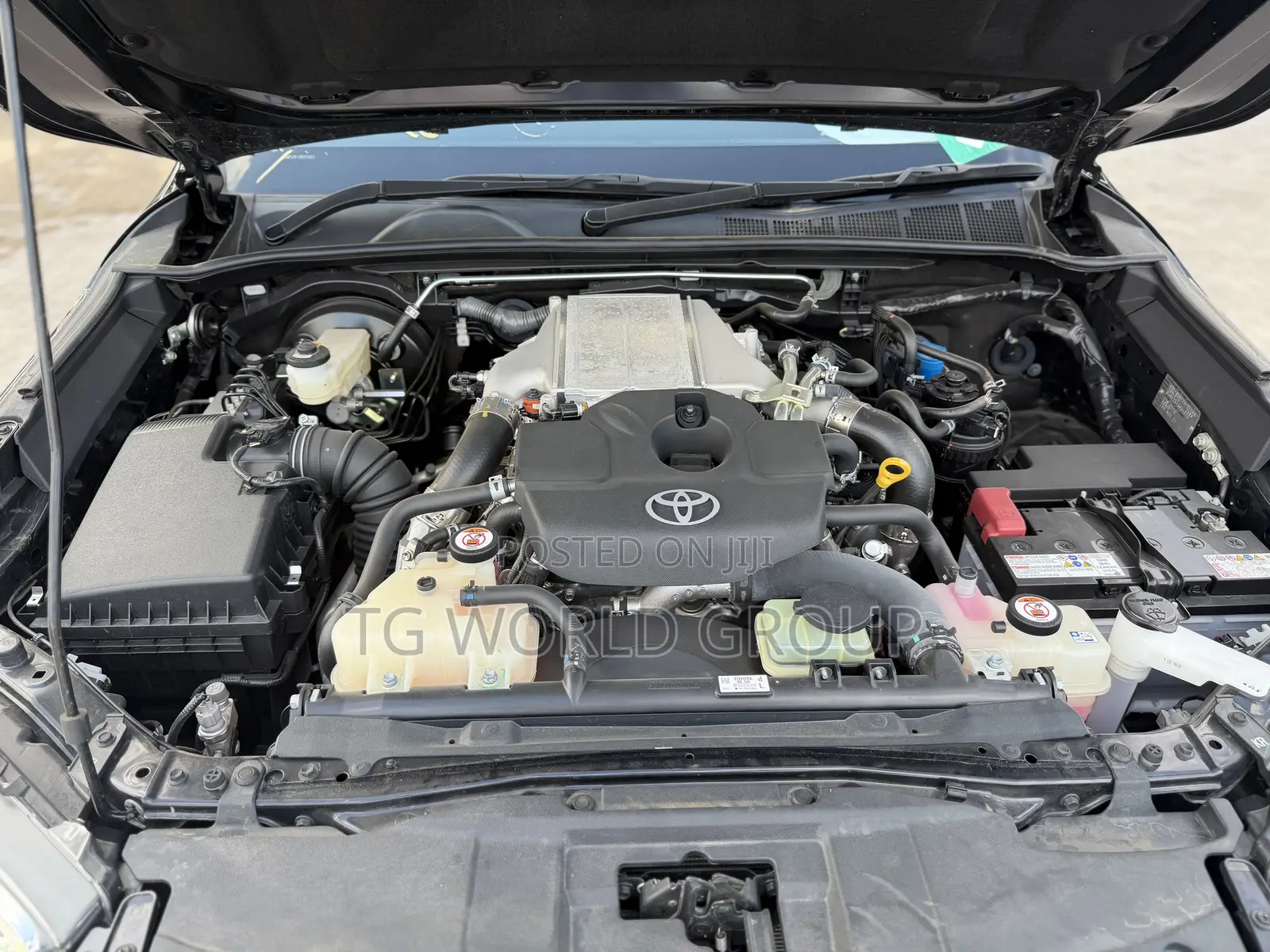 Toyota Hilux Revo Double Cab Deisel 2.4 AWD 2021 Black