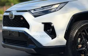 Toyota RAV4 2024 White