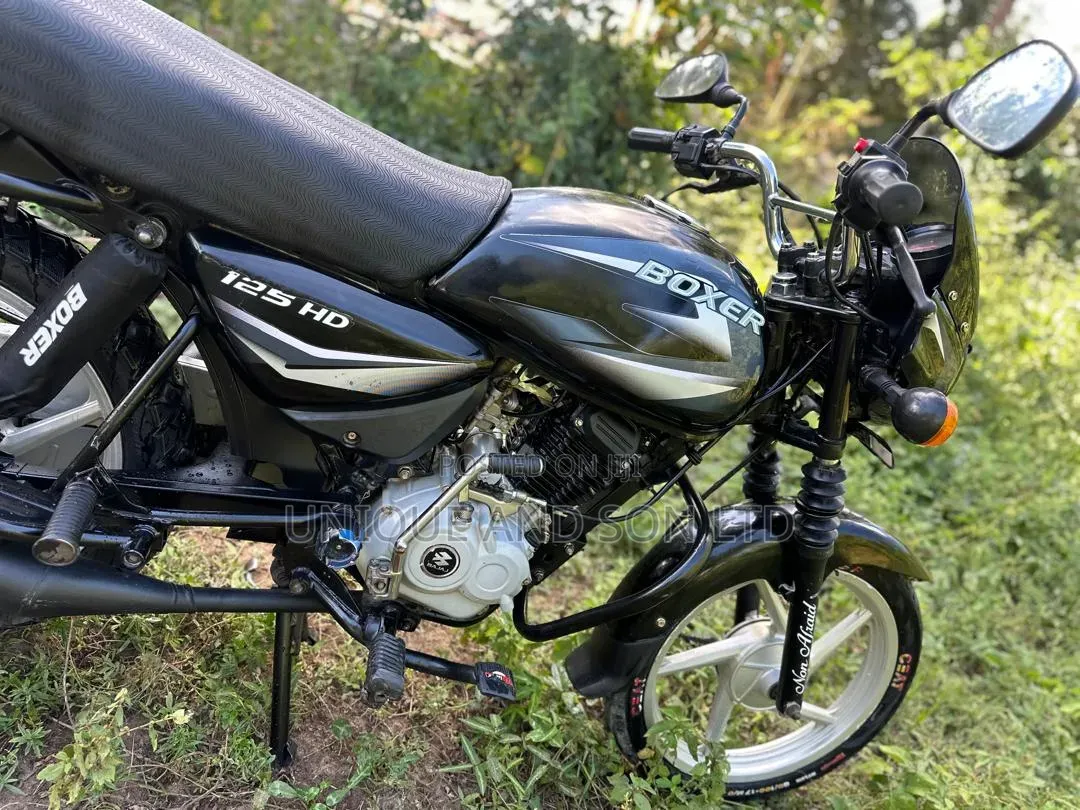 Bajaj Boxer 125 2025 Black