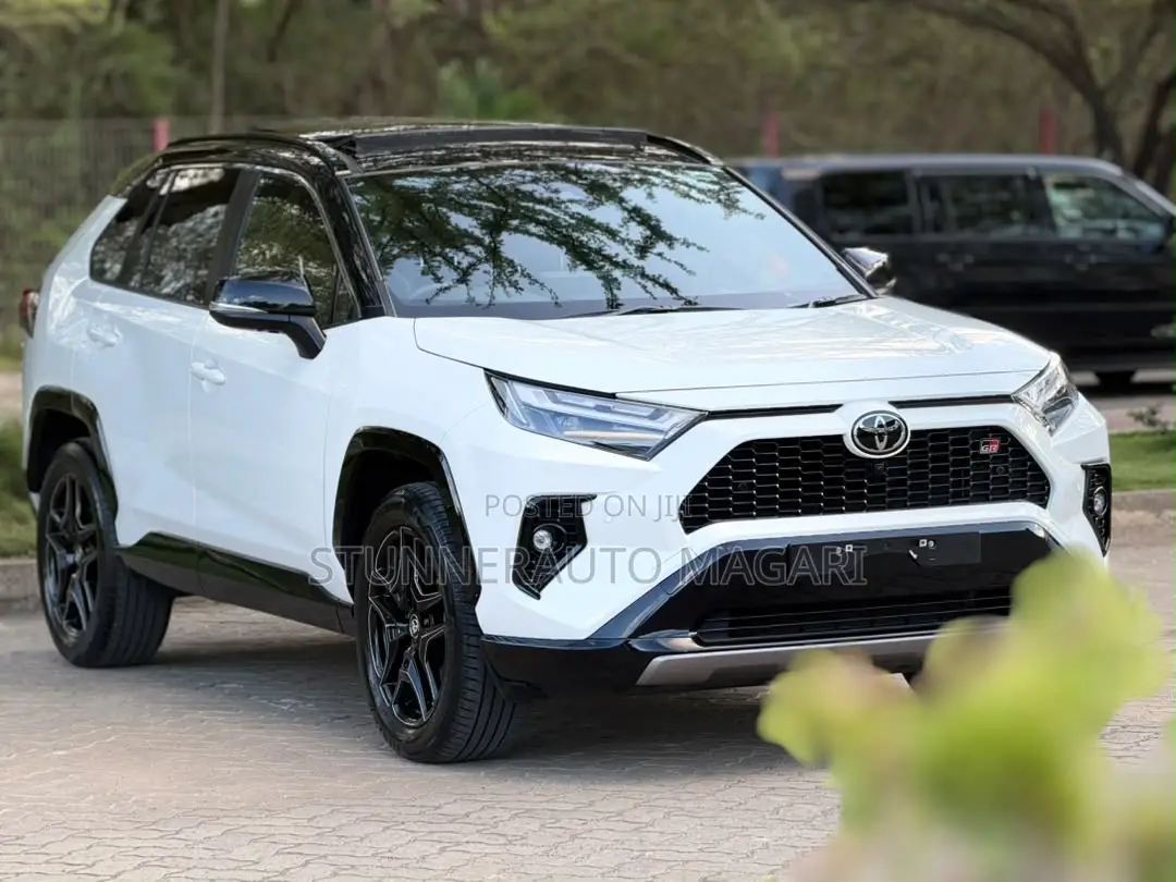 Toyota RAV4 2024 White