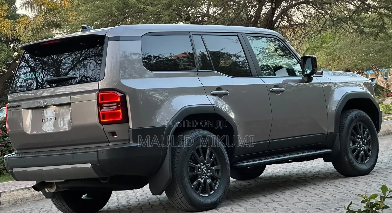 Toyota Land Cruiser Prado 2024 Gray