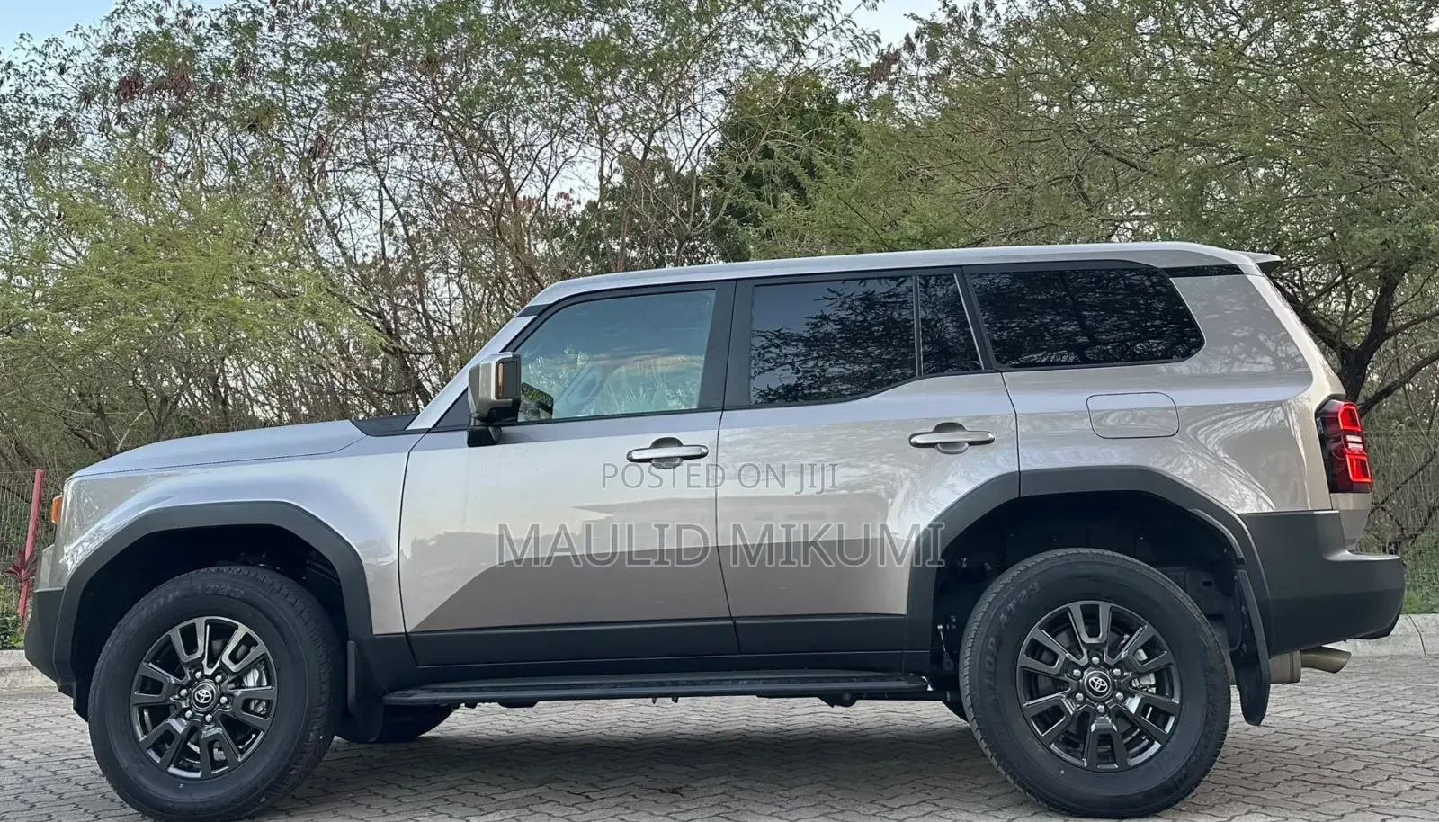 Toyota Land Cruiser Prado 2024 Gray