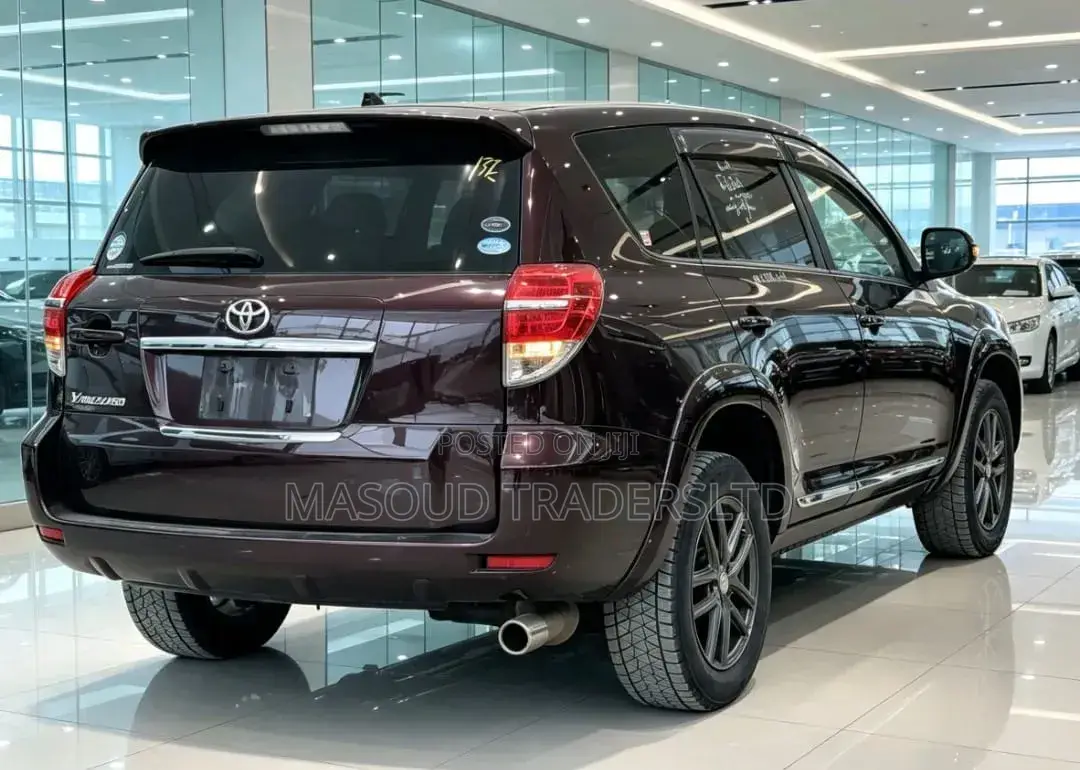 Toyota Vanguard 2010 Maroon