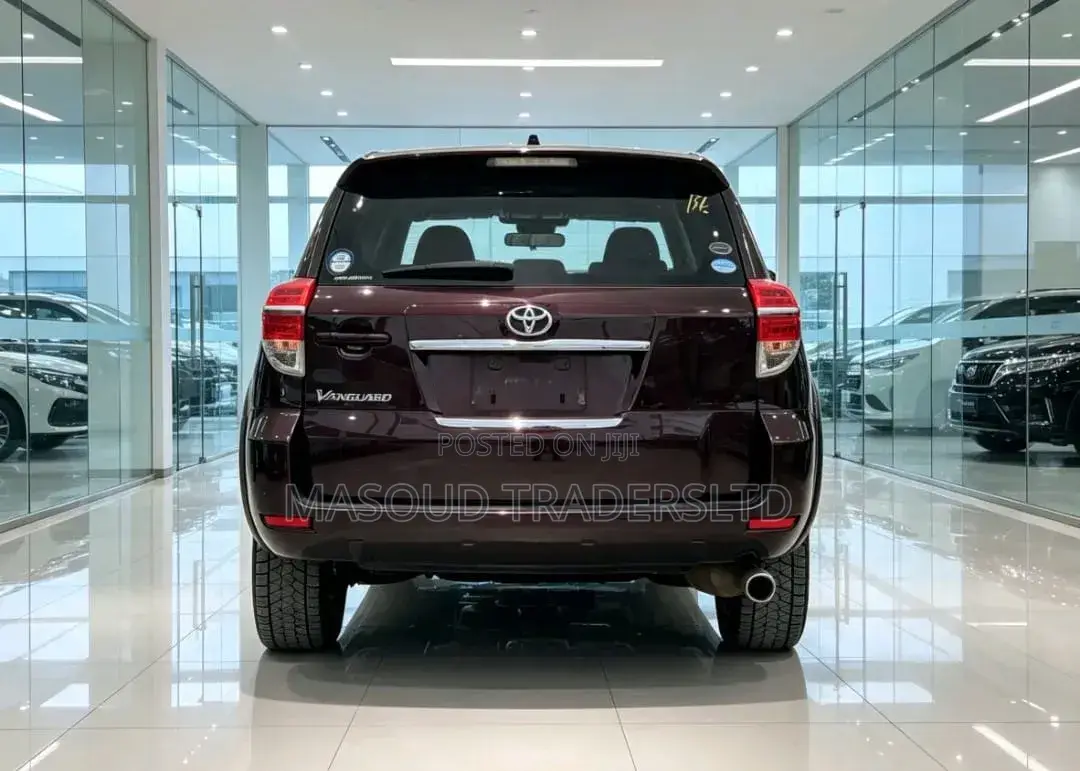 Toyota Vanguard 2010 Maroon