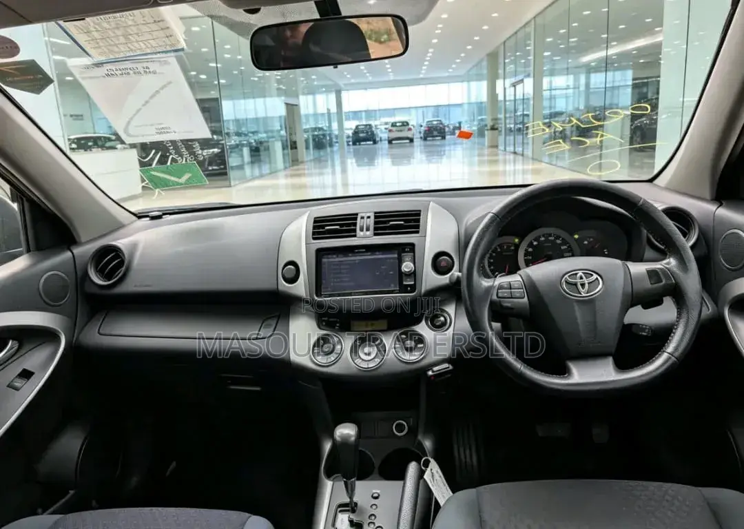 Toyota Vanguard 2010 Maroon