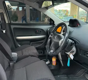 Toyota IST 2003 White
