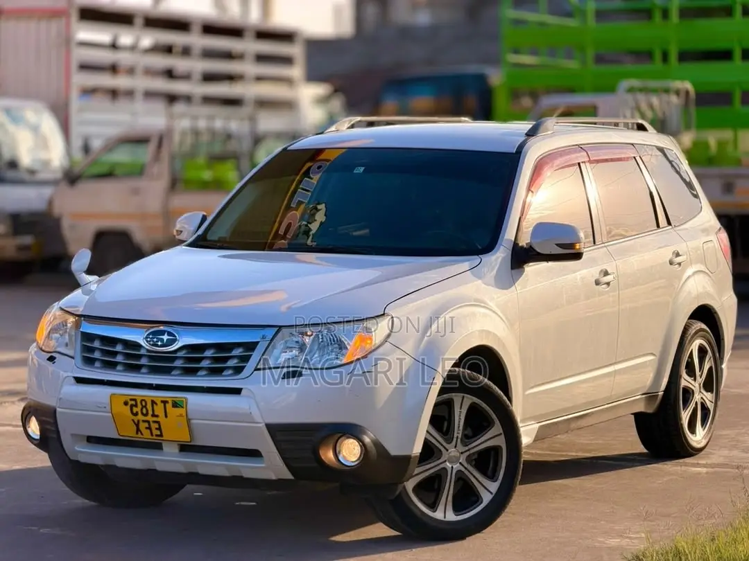 Subaru Forester 2.0D X 2012 White