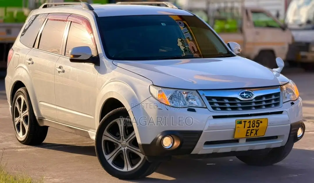 Subaru Forester 2.0D X 2012 White