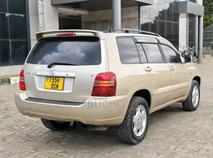 Toyota Kluger 2003 Gold