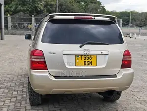 Toyota Kluger 2003 Gold