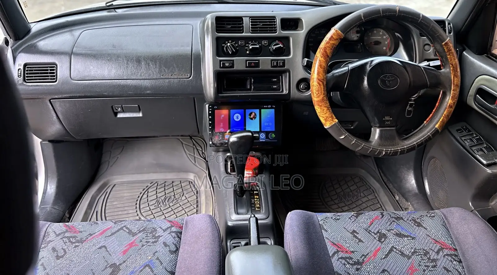 Toyota RAV4 Base 4x4 1999 Silver