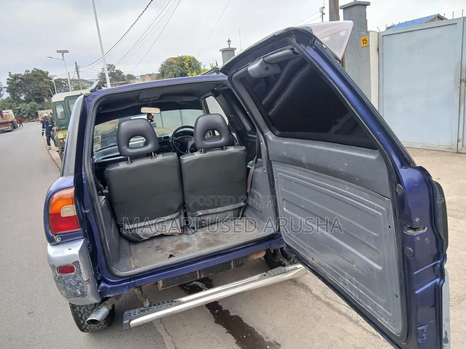 Toyota RAV4 1999 Blue