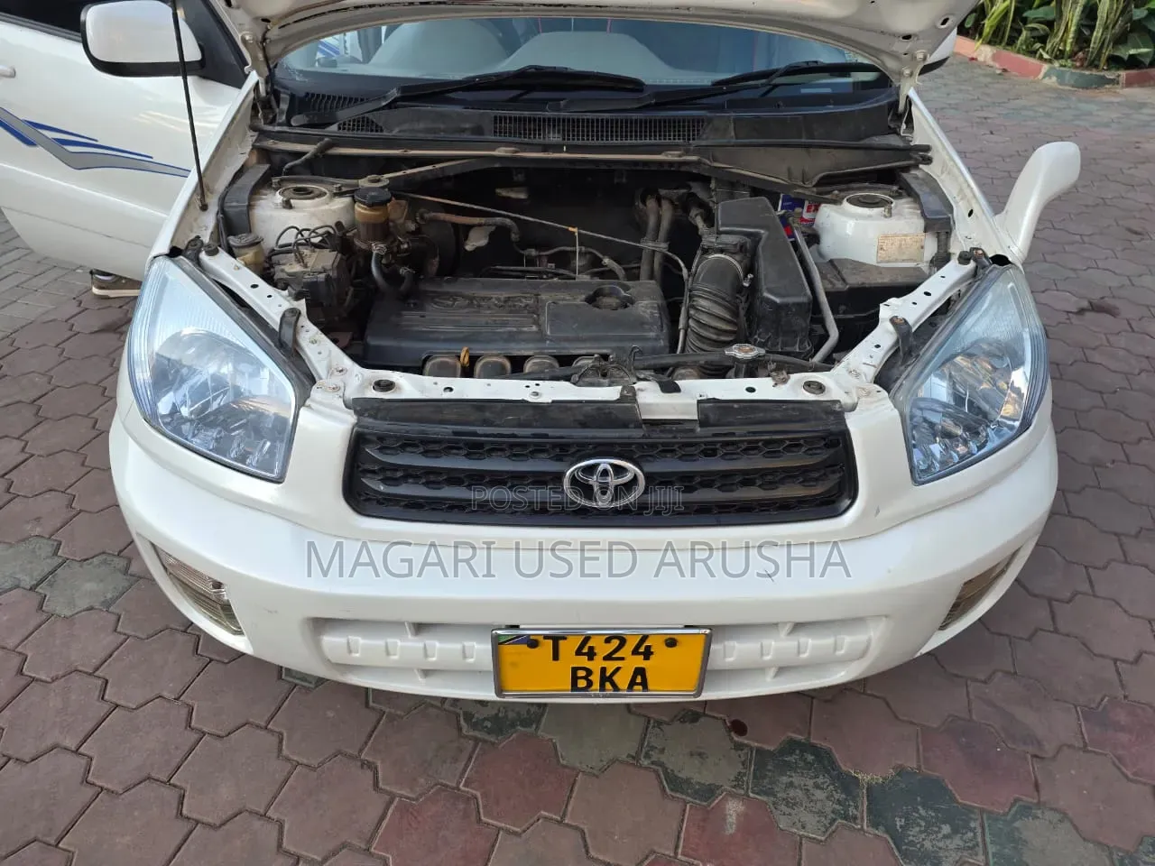 Toyota RAV4 Automatic 2003 White