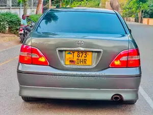 Toyota Brevis 2005