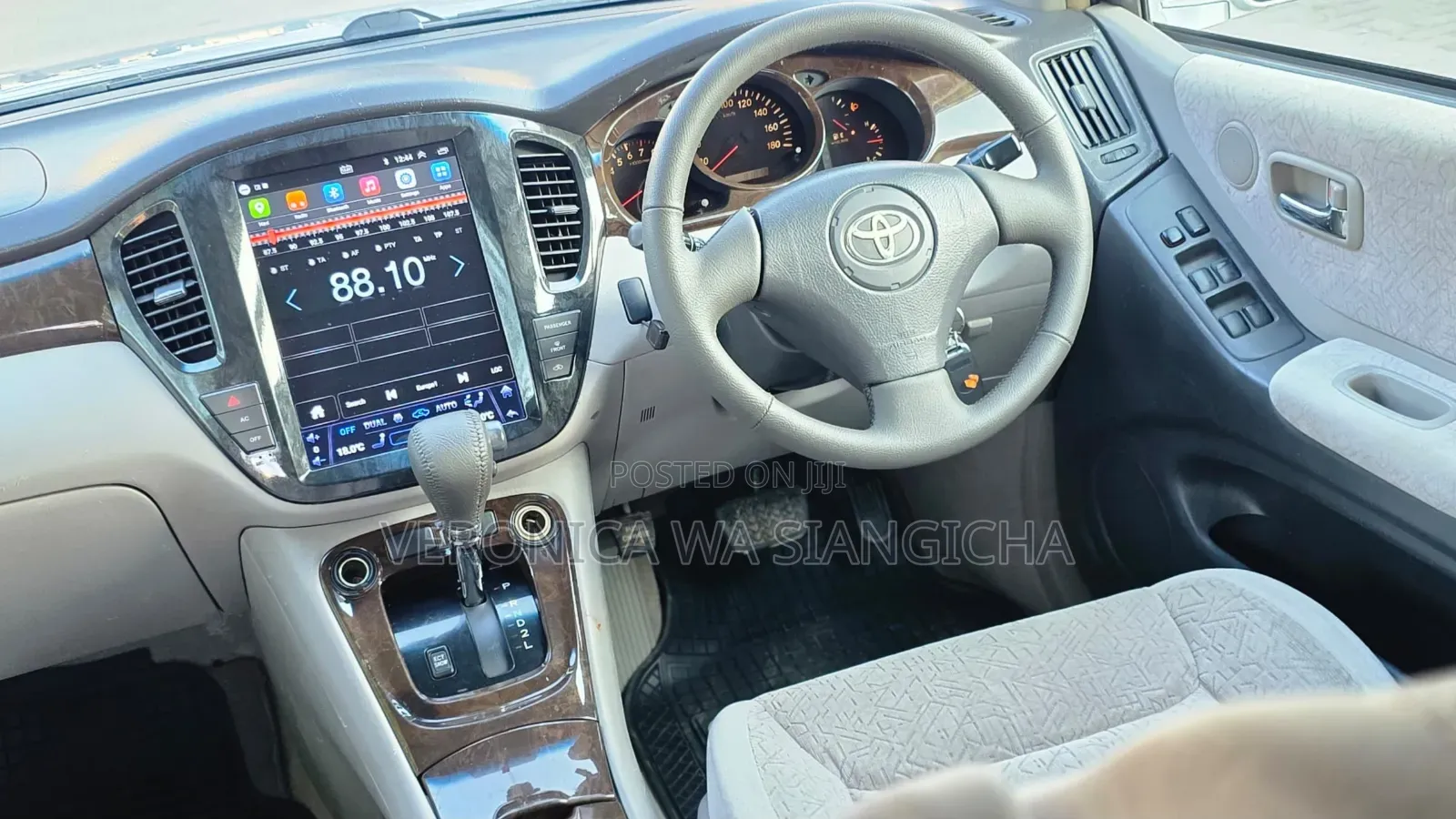 Toyota Kluger 2001 Silver