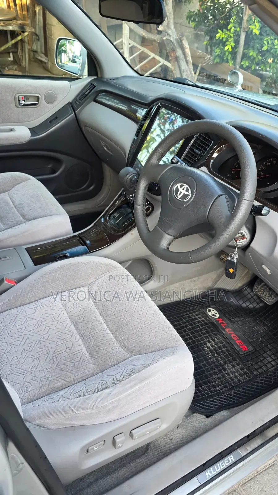 Toyota Kluger 2001 Silver