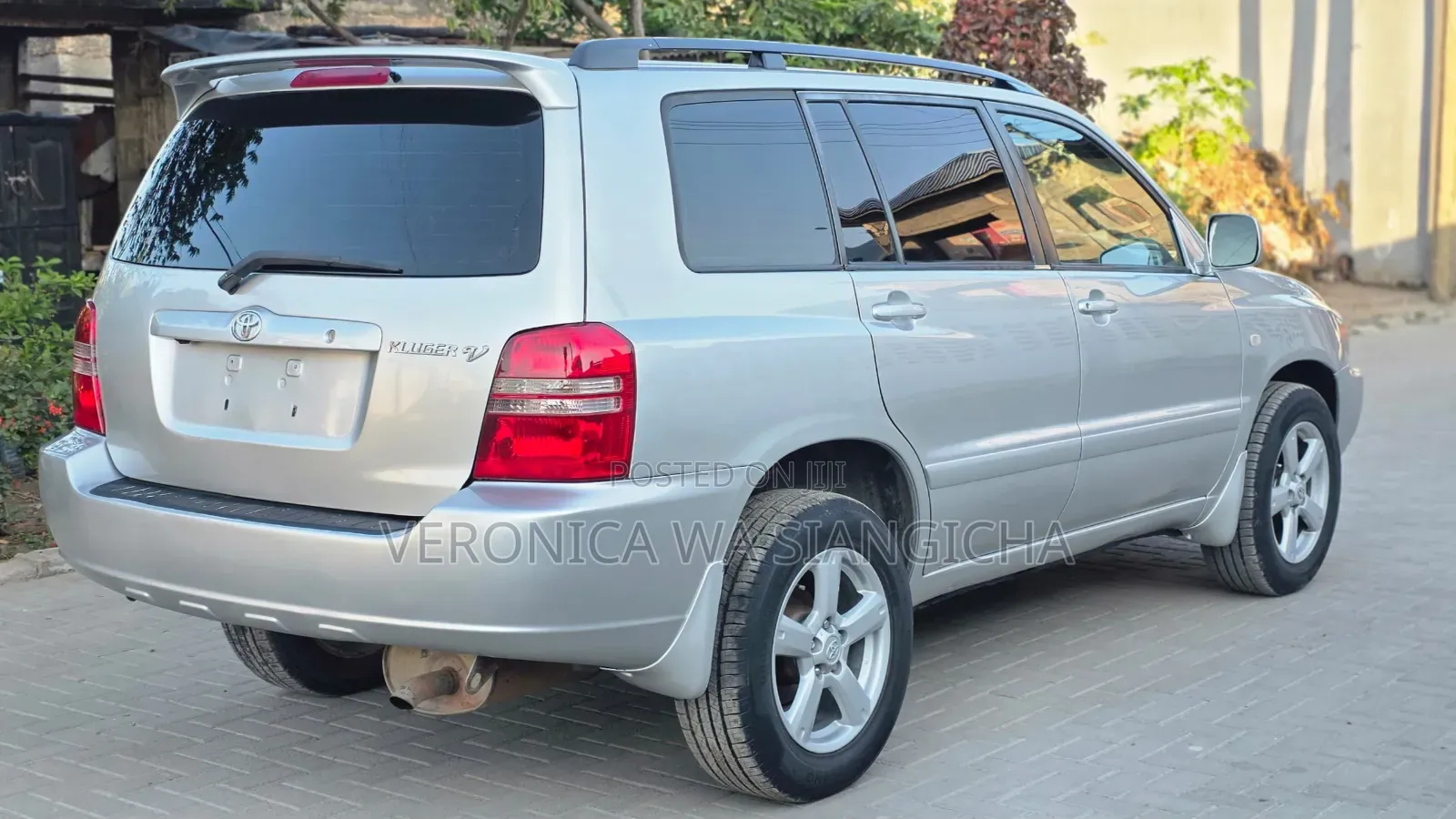 Toyota Kluger 2001 Silver